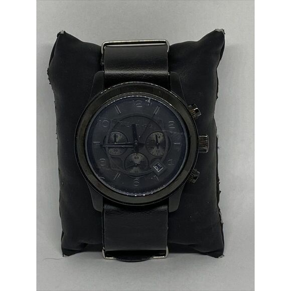 Michael Kors Runway MK-8157 Men's Black Leather Analog Dial Quartz Watch VK461 - Picture 1 of 12